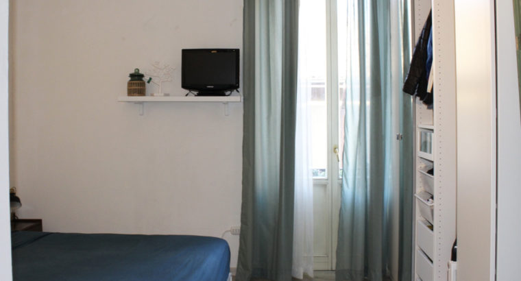 studentessa offre posto letto in affitto Milano