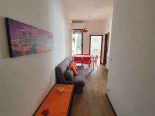 Orange Apartment – Viale Rimembranze, 88 Sesto San Giovanni MI – piano rialzato interno giardino