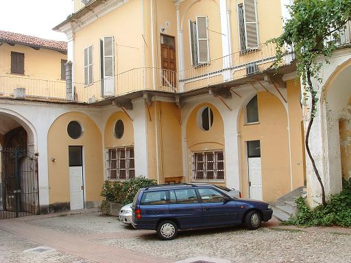 Cuneo Affitto Bra – Camere per Studenti a Bra ~~~ Rooms for Students in Bra
