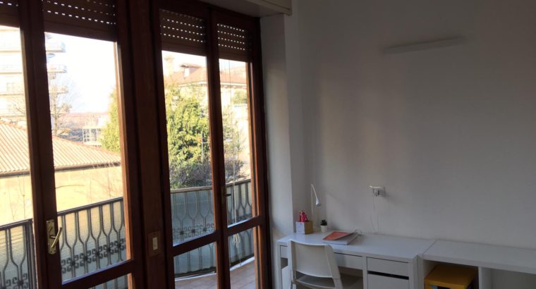 Residenza Biancardi – PER STUDENTI – Camera grande con bagno condiviso
