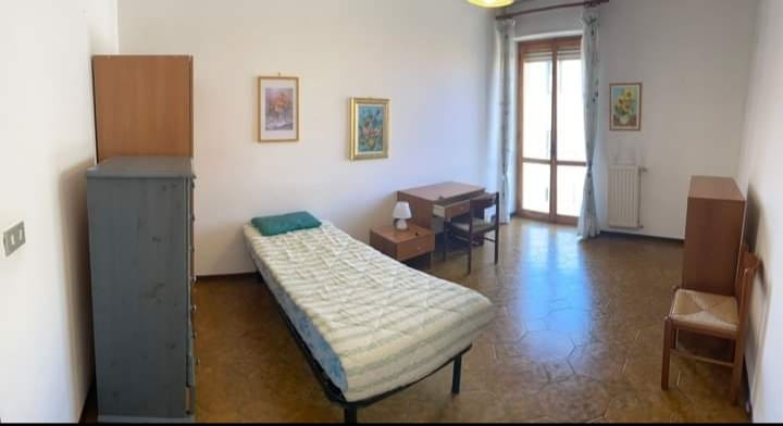 Affitto Sassari 3 stanze singole, 1 stanza doppia