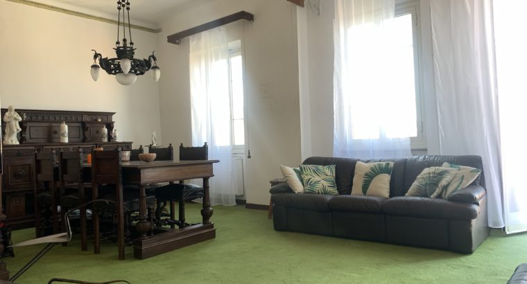La Spezia Vezzano Ligure affitto appartamento con 4 camere da letto