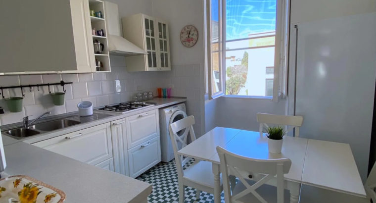 Cozy and bright apartment of 65 square meters located five minutes from San Giovanni